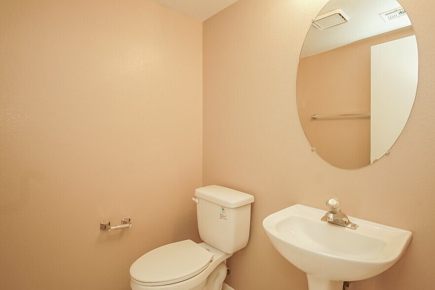 Building Photo - 5005 Monte Del Sol Ln