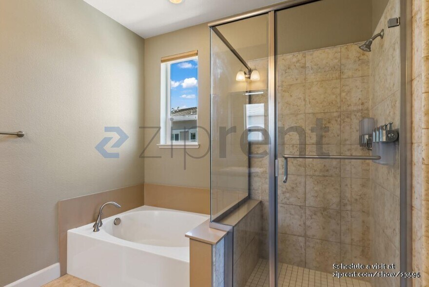 Building Photo - 5823 Brandon Ct