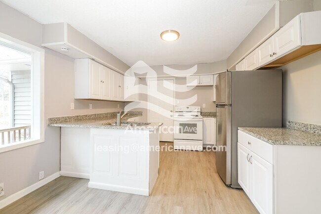 Building Photo - 7700 E 108 Terrace