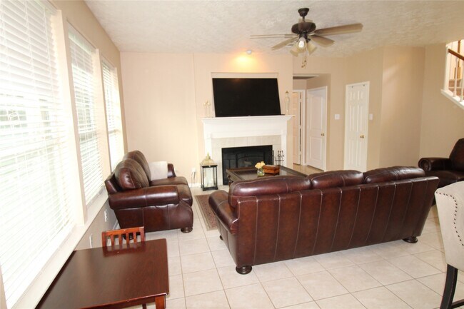 Building Photo - 11406 Oak Lake Vista Ct