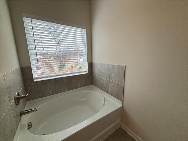 Building Photo - 5123 Woodline View Ln