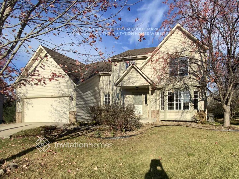 Building Photo - 3930 Zircon Ln N