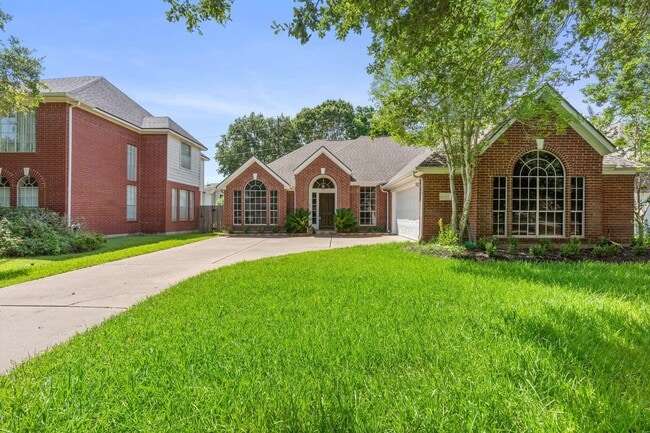 Building Photo - 4503 Summer Lakes