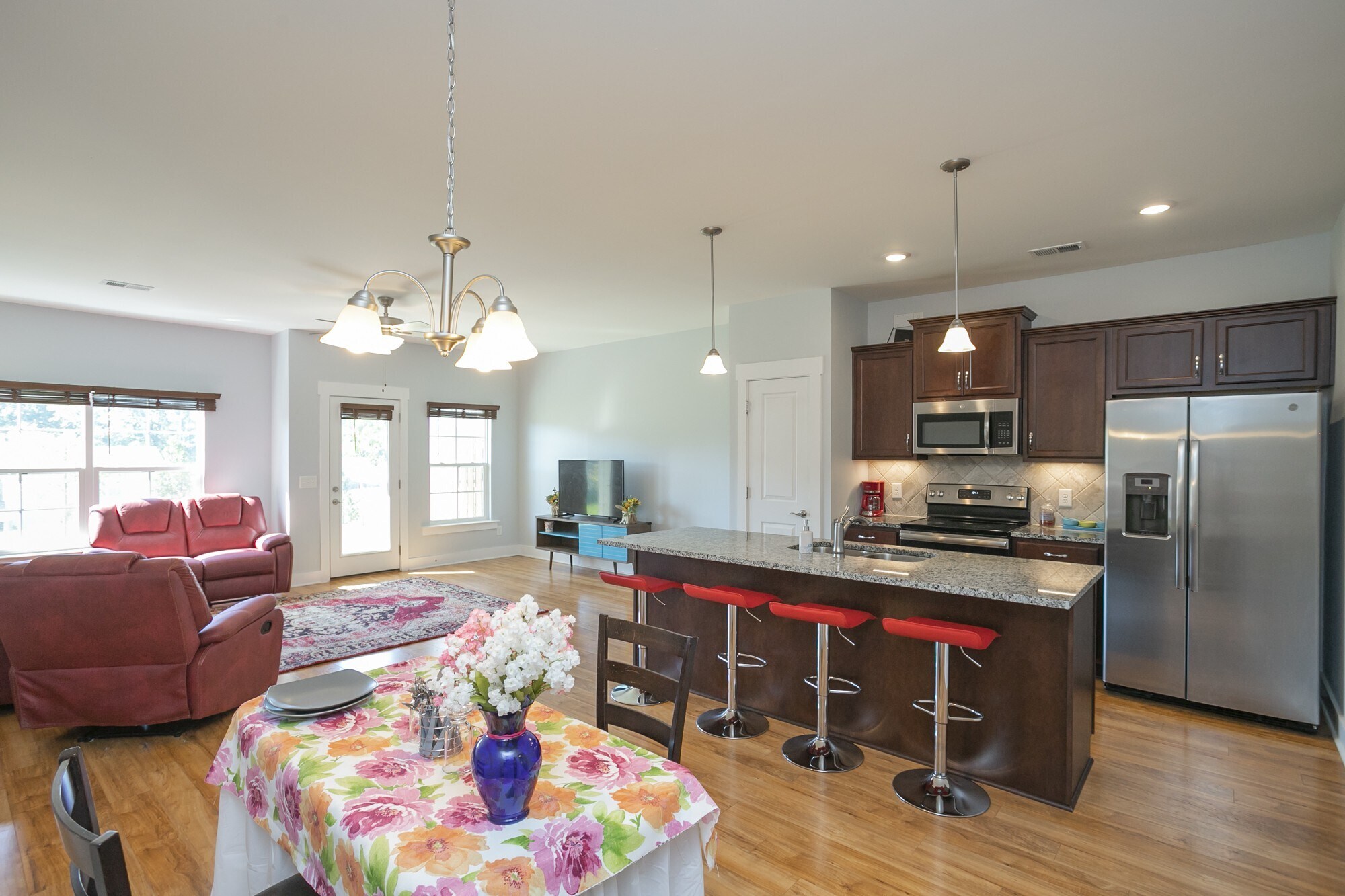 Building Photo - 2097 Orangery Dr