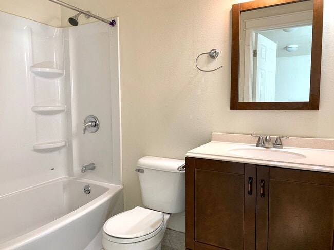 Building Photo - Great Home For Rent