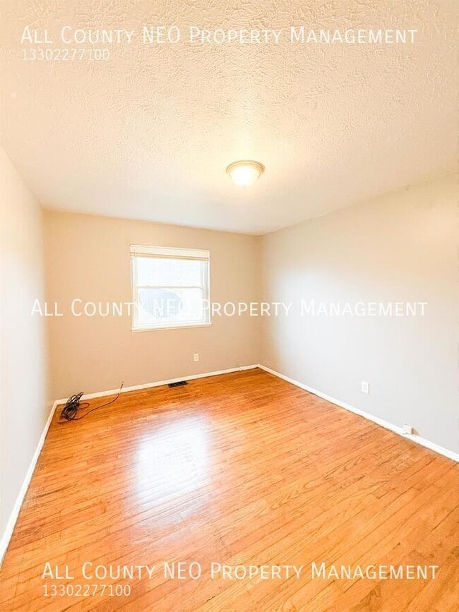 Building Photo - 19810 Shawnee Ave