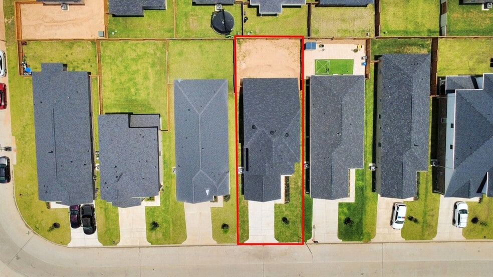 Building Photo - 22826 Xanthos St