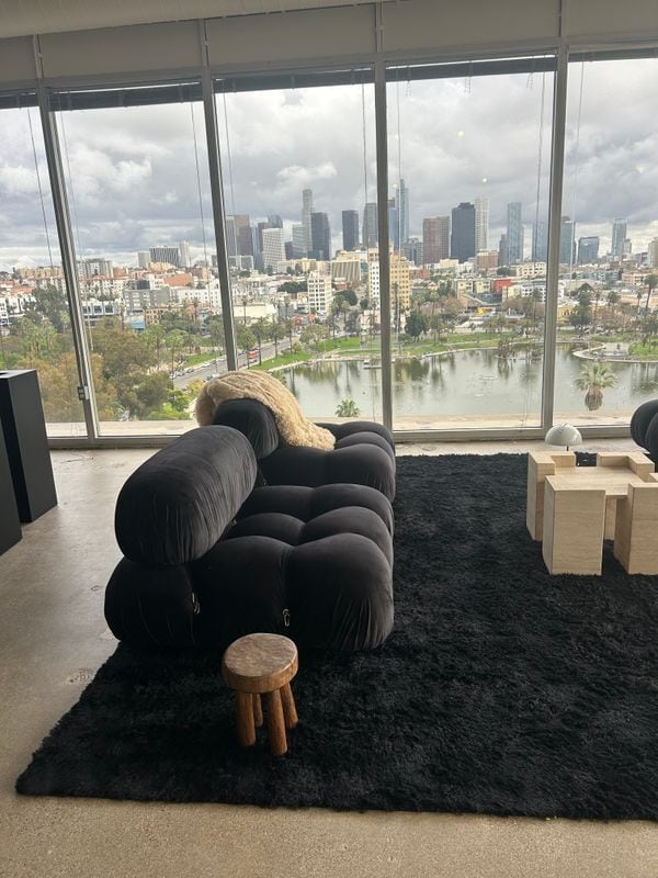 Building Photo - 2404 Wilshire Blvd