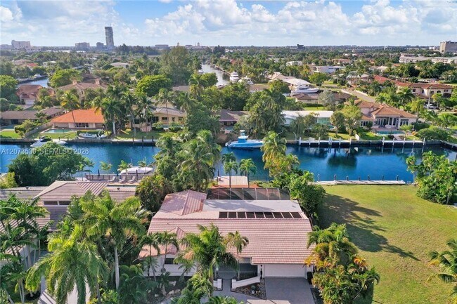 Building Photo - 612 Hibiscus Dr