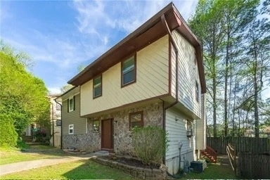 Building Photo - 1248 Falling Water Dr