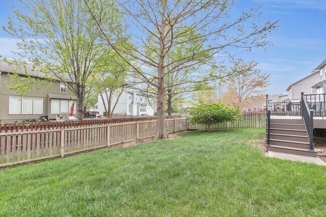 Building Photo - 18135 W 159th Terrace