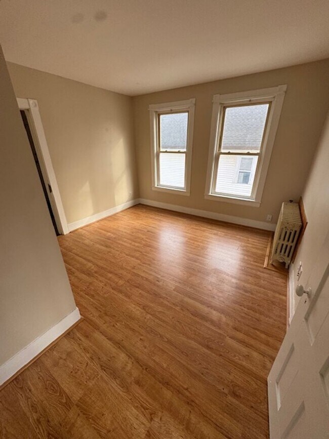 Building Photo - 38 Oak- Augusta