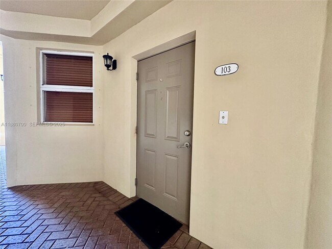 Building Photo - 10870 NW 88th Terrace