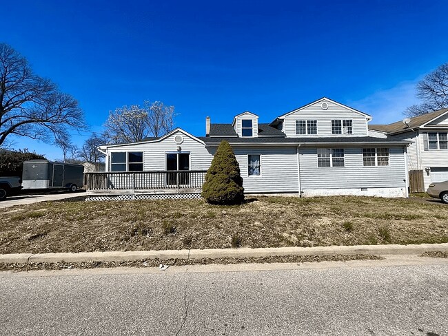 Building Photo - 758 209th St