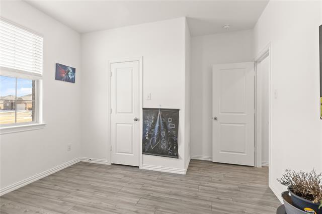 Building Photo - 3505 Riverside Dr