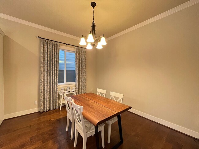 Building Photo - Beautiful Beaverton 3 Bedroom 2.5 Bathroom ~ Home In River Terrace w/ Level 2 EV Charger in Garage!