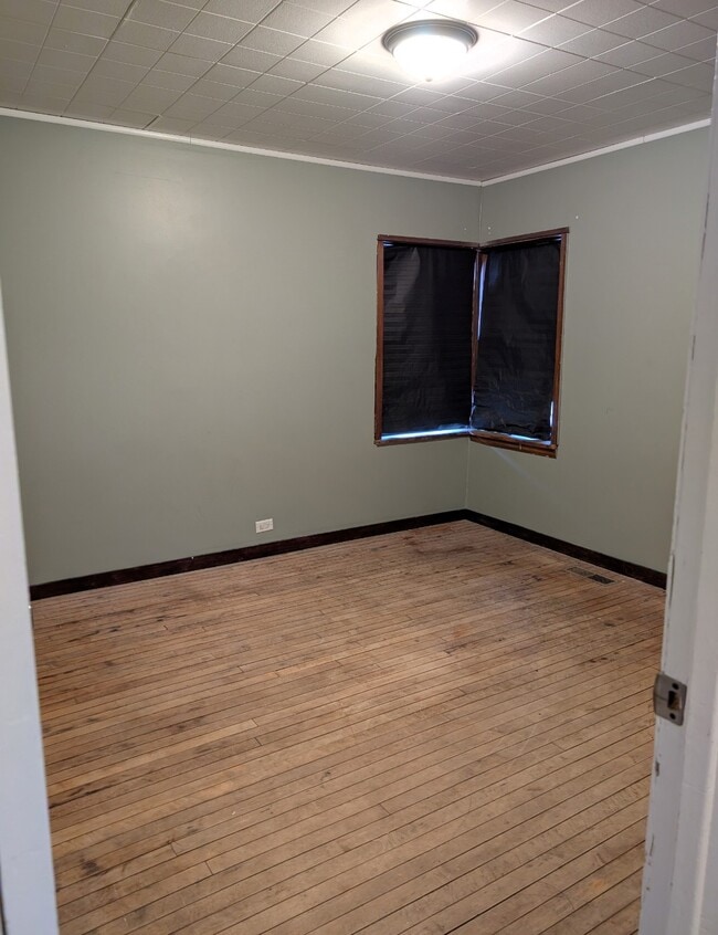 Building Photo - 211 Lincoln Ave