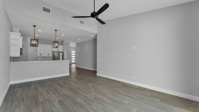 Building Photo - 1170 Windjammer Dr