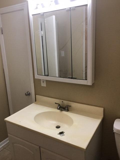 Building Photo - 7454 Oak Dr W