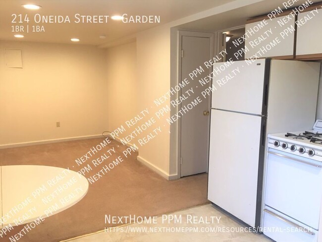 Building Photo - 1 Bedroom near Grandview Ave for March or ...