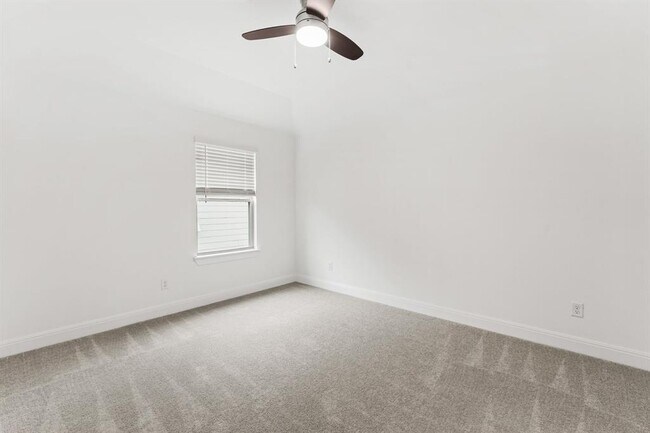 Building Photo - 201 Bristlecone Bend
