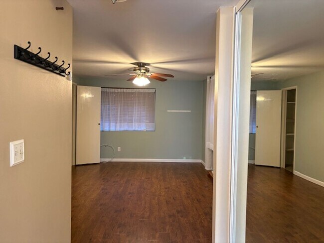 Building Photo - Beautiful Home