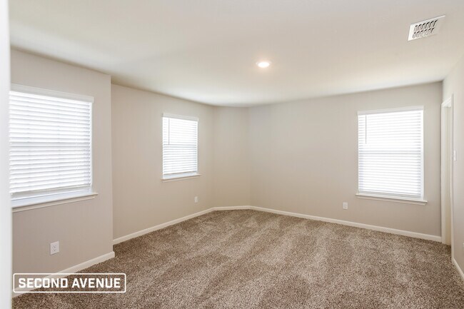 Building Photo - 2017 Jeanine Dr