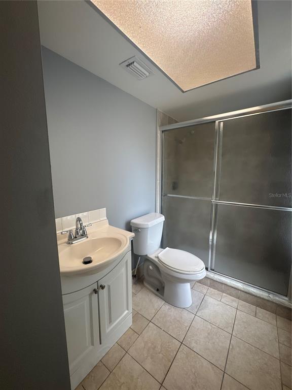 Building Photo - 2329 Pine Tree Ct