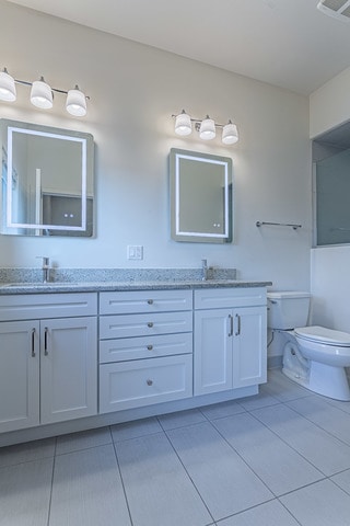 Building Photo - 2100 Greenwood St