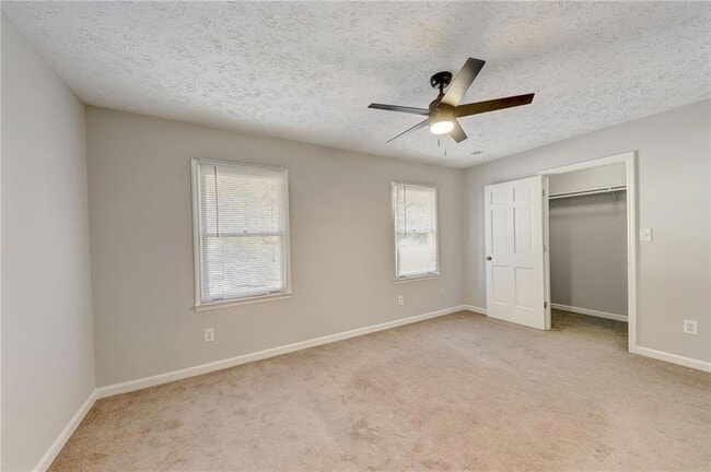 Building Photo - 4548 Coopers Creek Pl SE