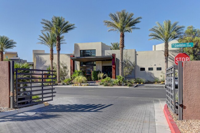 Building Photo - Gorgeous Condo! MUST SEE!!!