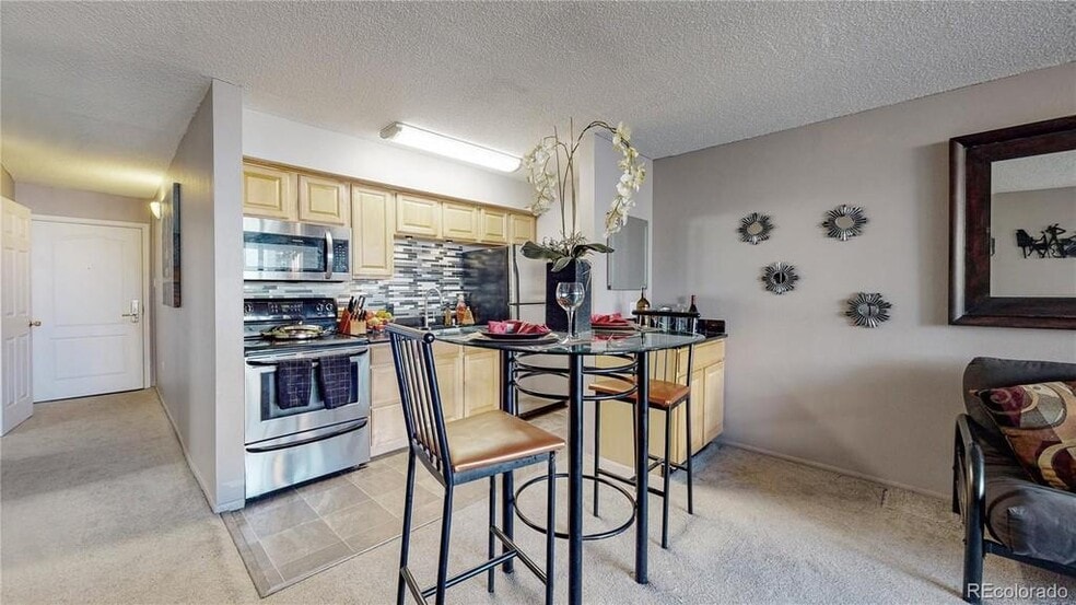 Building Photo - 1020 15th St