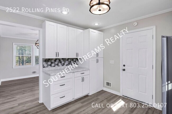 Building Photo - 2522 Rolling Pines Rd