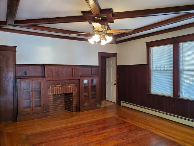 Building Photo - 668 Grove St