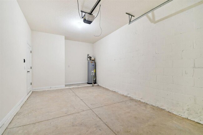 Building Photo - 17253 Amber Aspen Wy