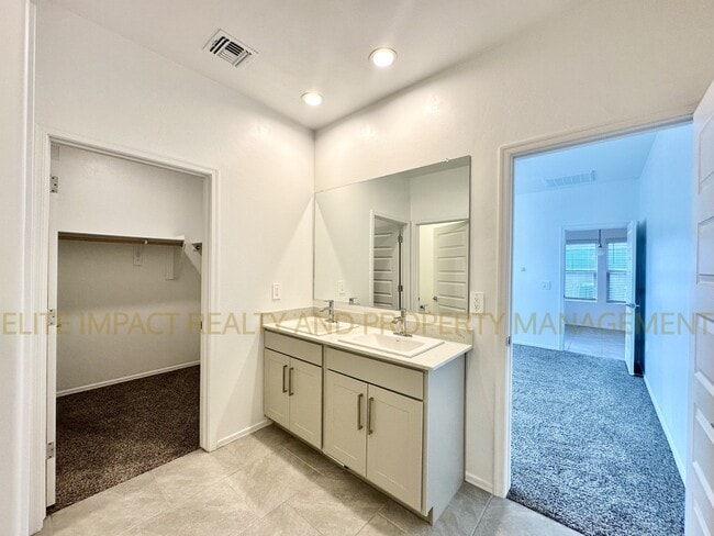 Building Photo - 3541 N Kellen Cyn Ct