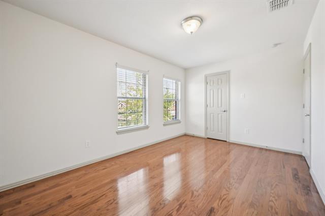 Building Photo - 3900 Springfield St