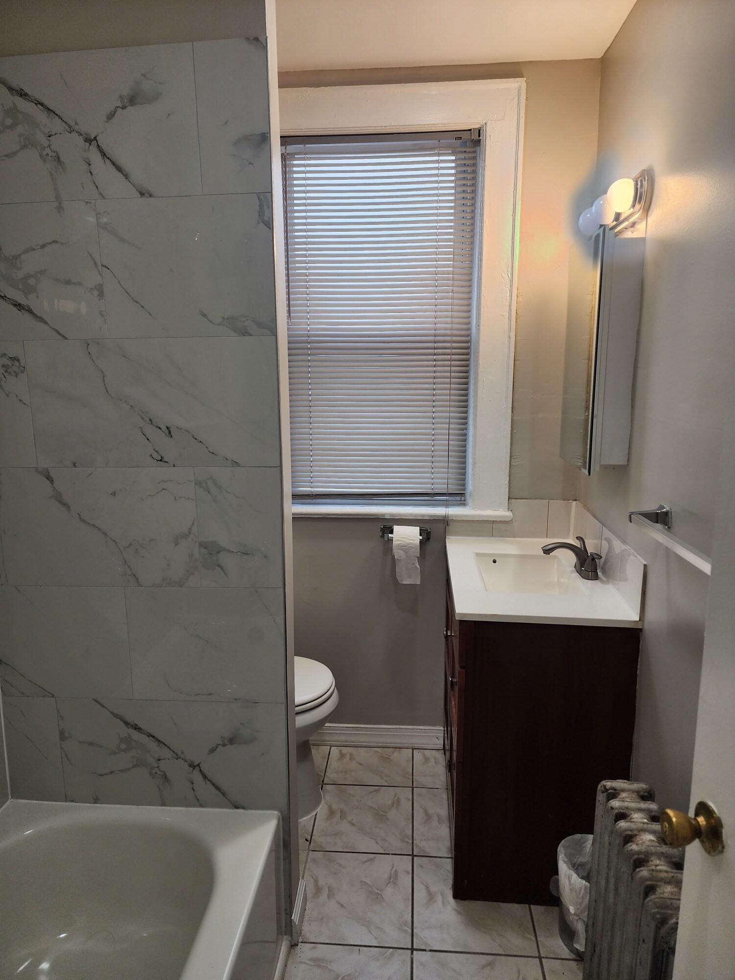 Building Photo - 198 W End Ave