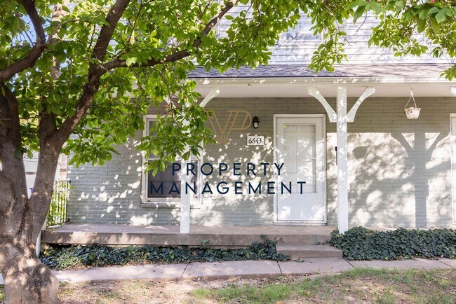 Primary Photo - 6643-6645 Floyd St