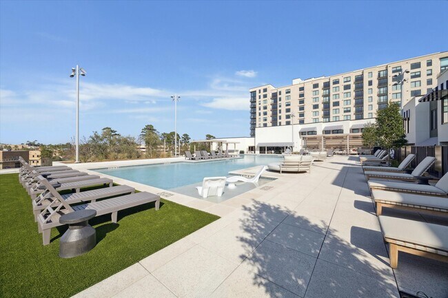 Building Photo - 1 Riva Row