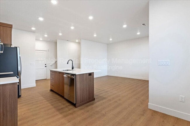 Building Photo - 56 E 1225 S