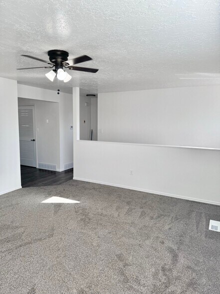 Building Photo - 258 N 100 W