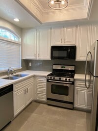 Building Photo - Condo available in beautiful Laguna Niguel!