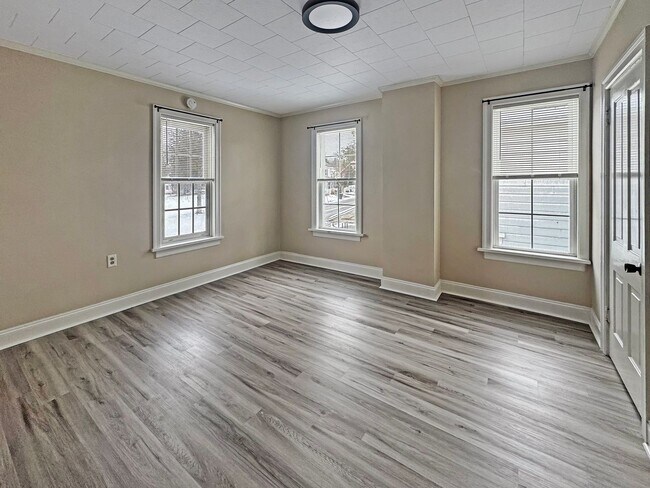 Building Photo - 830 Ave G