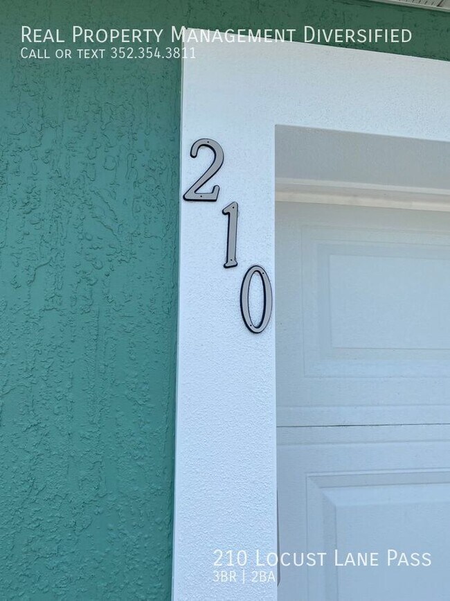 Building Photo - 210 Locust Lane Pass