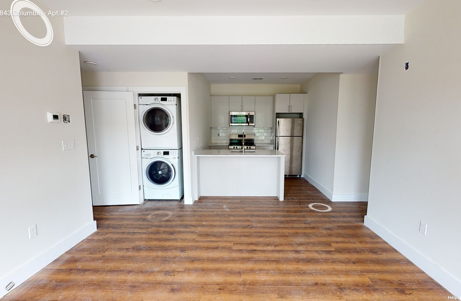 Building Photo - 843 Columbia Rd