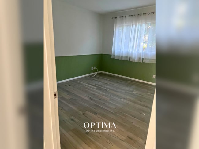 Building Photo - Beautiful Single-Family Home with Modern Comforts