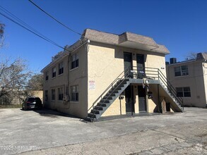 Building Photo - 1819 W 6th St