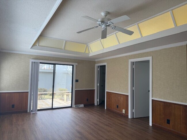 Building Photo - Great Experiences Are Just Around The Corner at Keener!