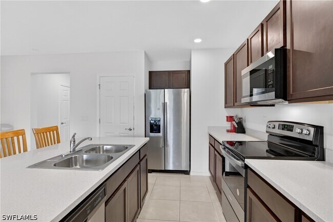 Building Photo - 15396 Wildflower Cir